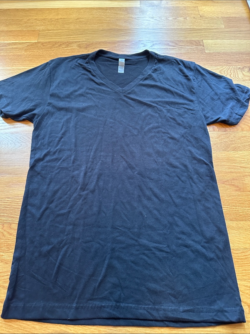 Next Level Apparel Black V-Neck Women’s Short Sleeve Tee NWOT